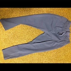 Lululemon On The Fly pants (gray)